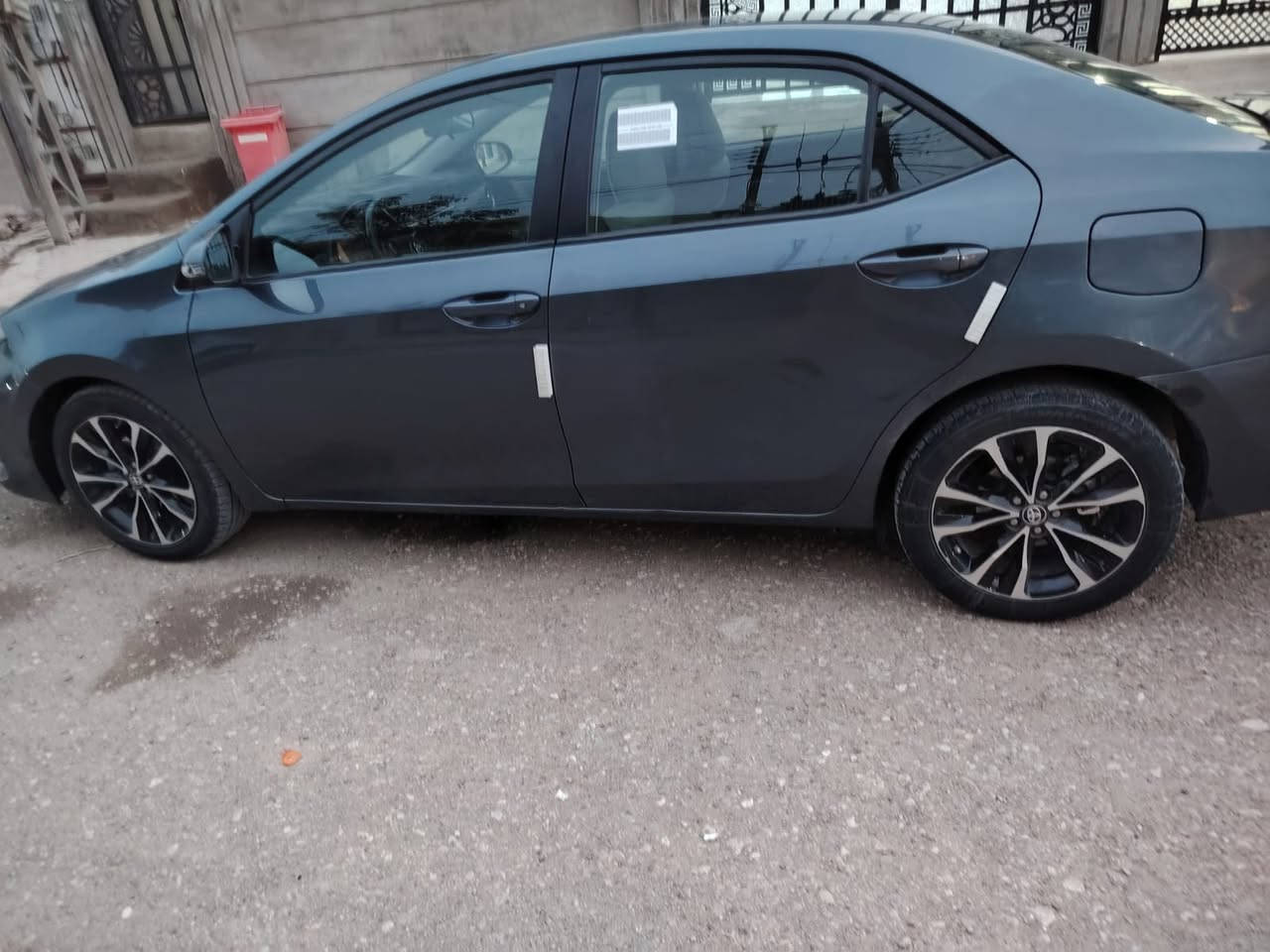 السلام عليكم كورلا se موديل 2017
جديده ضررها باب خلف السايق وجاملق خلف السايق

فقط گير محرك شرط صدر تايرات دبلات تبريد تدفئه

تحكمات استيرن كامره رادار السياره جديده وجـاهزه

رقم شمال جديد تحويل ثاني يوم سنويه لغايه 2030

 السعر 140 وبيها مجال هـ ***********
