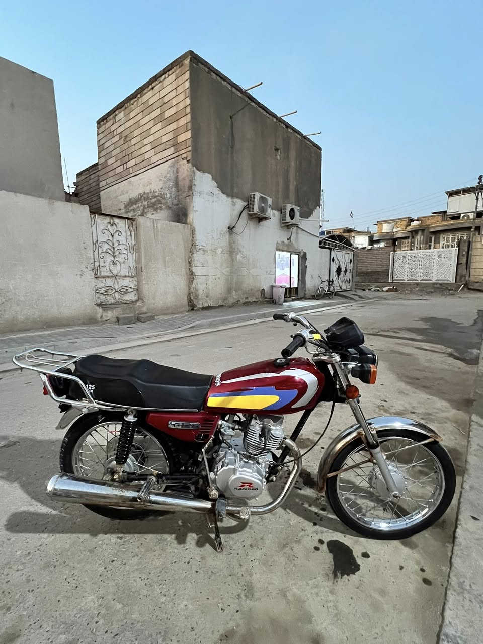 اسلام وعليكم دراجة للبيع محرك رابيدو مديل25 الدراجة نضيفة المحرك مكفول الشاصي مكفول الدراجة ادوات ادوات ادوات المو شراي لا يتعبني السعر قفل قفل قفل 600 المكان القرنة ***********
