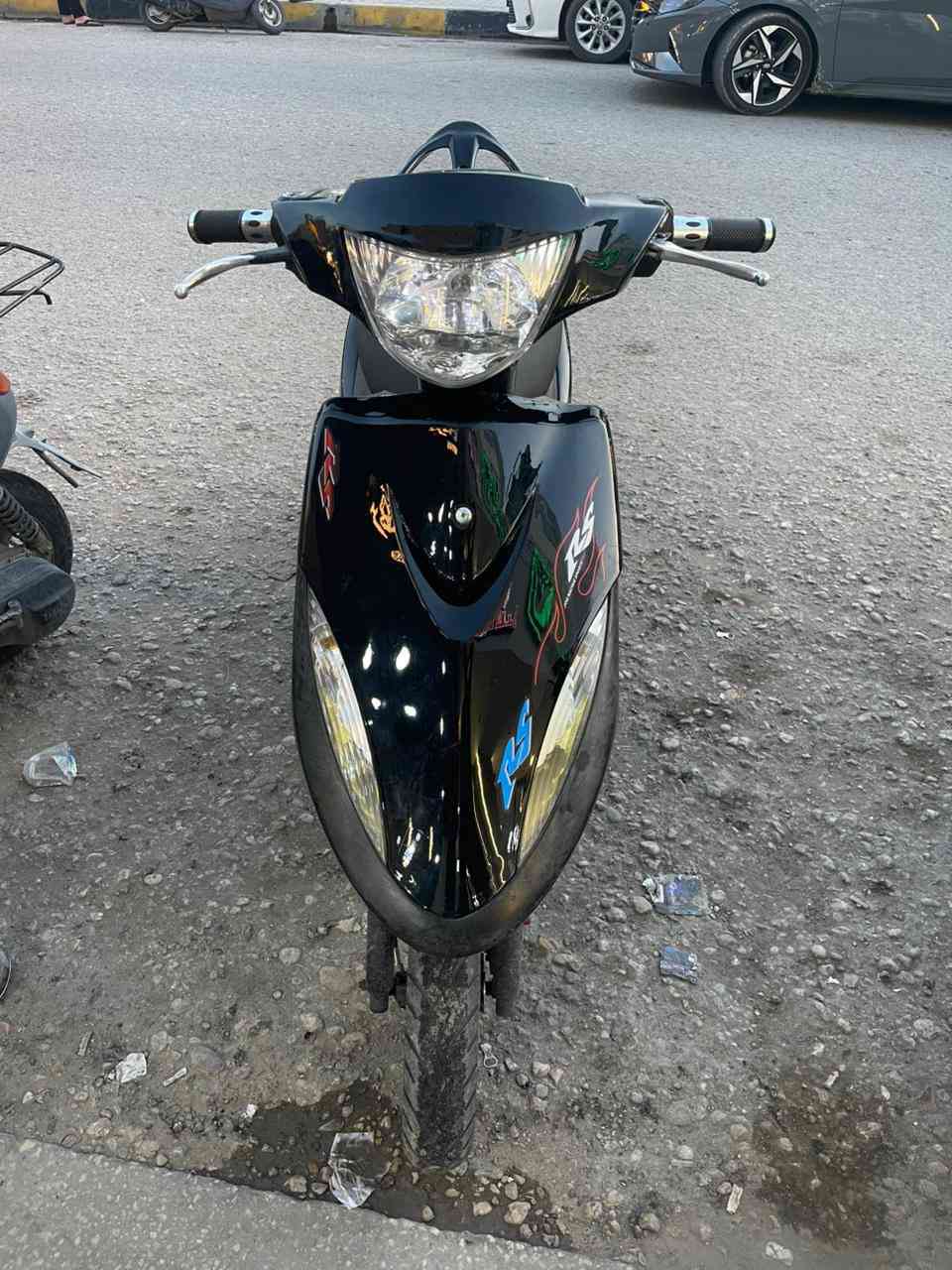 السلام عليكم ماكس عدلة 2005 للبيع نظافة شوفت عينك الدراجة ما مفتوحة ابد برغي ممفتوح شلعة معدل داكة 110 سرعة ما تقفل كله فول كلشي شغال سلف هندر اشاير هورن مكاني حي الوفاء ***********
