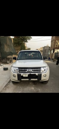 باجيرو خليجي محرك 3000 ( للمراوس )   2008 محدث 2010 فول مواصفات  .   ش...