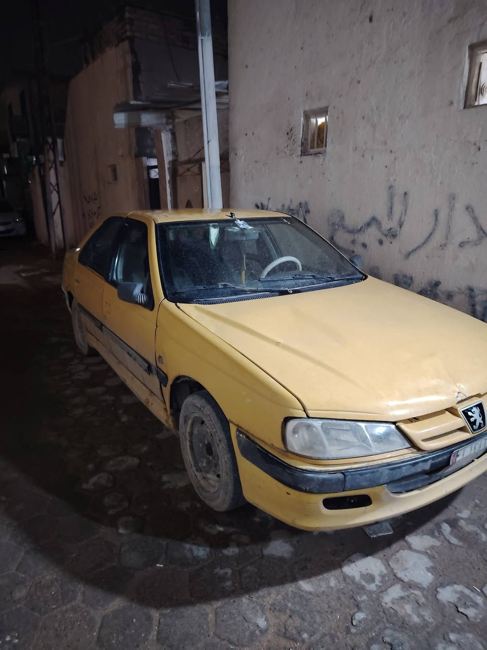 سلام عليكم بيجو روى 2011 كير ومحرك ونجي ياباني لا بخار ولا تنقيص اكسل كوري  محورين حتى شكلها امسوي بارص سنويه لل 2027 ترايك للبصره عوزها ترتيب بصيط بل كهربائيات 
سعرها 18 راعيها موجود وابو الوكالة موجود 
العوان ديوانيه قضاء الشامية 
***********
*********** ابن محمد واني بل خدمة
