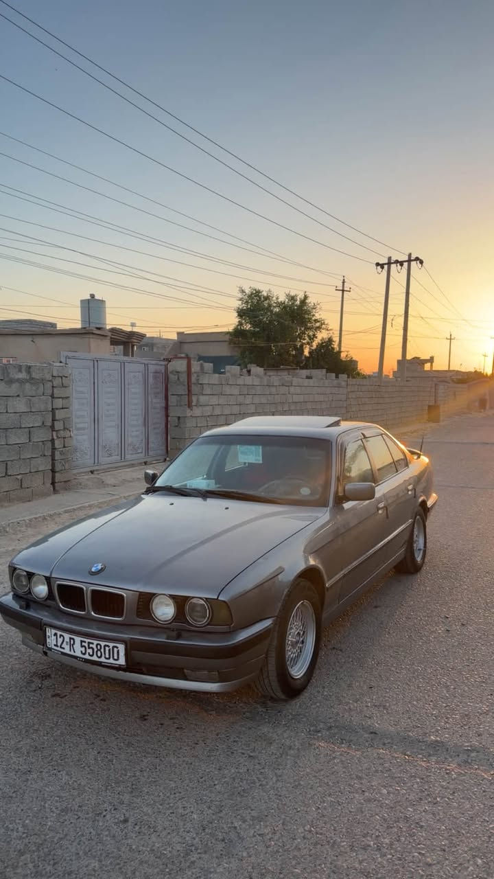 من بعد السلام
للبيع او مراوس 
525i  بلادي اصل✈️
محرك كبس مامفتوح شرط الكير والمحرك 
رقم نينوى دولي سنوية تنفذ 2029
تبريد ❄️
تايرات وبطارية جديده
لايت زينون
طخم جديد
ويل خليه اصلي جديد
السياره بلاديه لابرغي خشاب ولاتلزيك
مصبوغه حزام  للجماليه 
بدون حادث
انظمة القيادة سبورت وايكو
جام وسلايد ينسد مع قفل السنتر
اكسلها تمشي 200 الرون تلاثه ونص
السعر 62 وبيها طگة مجال
***********
