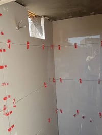 سيراميك مجاني • درجة أولى • للمواكب