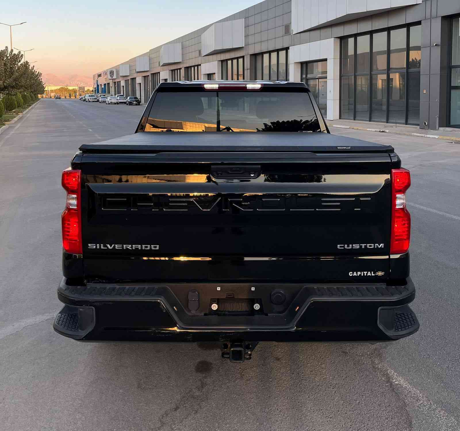 شۆڤلیت سلڤیرادۆ  2023 مواسەفات 
Custom 4 x 2 تاك ئه كسل
٤ بستون ٢.٧ توربو
٣٥ ههزار ميل روّشتوه
ا پارجهى بوياخ و پارجهيهك كهميّك ساردى ههيه
پيش و يشتى كهپسه و بىّ ئيّرباكه
1GCPABEK1PZ224613 شانصي
لايته كانى بيلادى شهريكه كَوّراوه به
LED و زينون

سعر لە کۆمێنت داوابکە ڕاستەخۆ بۆت دیت 📩 

كيّرٍ ومه كينه كاراباى وههموو شتيّكى به شهرت
زماره كاتى و به شه رتى رهقهم
سليّماني

ژمارەی خاوەنی 
***********
