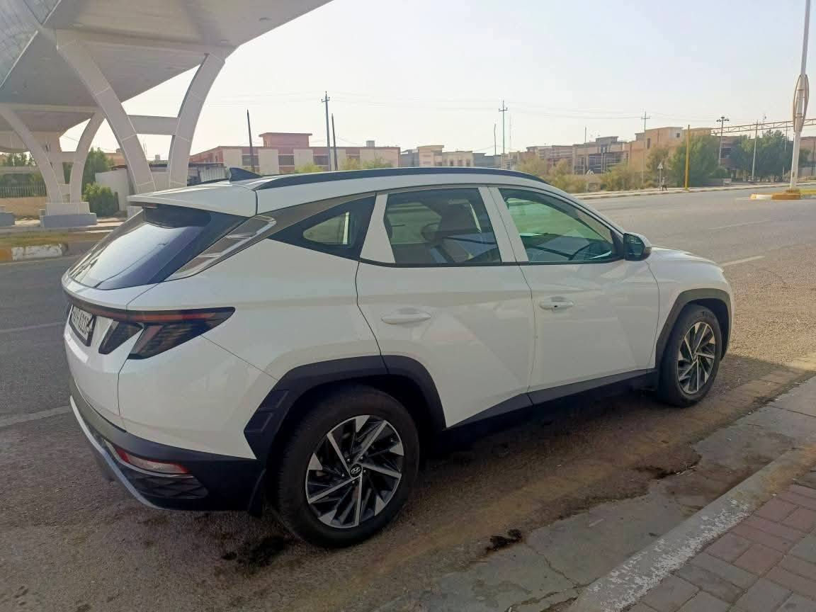 السلام عليكم ورحمه الله وبركاته
#للبيع. توسان 2020 خليجي. محرك دوش 2000
تبريد قطعتين.  رقم اربيل سنويه جديده
محرك كير مكفول
سياره مكفوله ونضيفه مال بيت جناي
ماشيه 76 الف
تحكم ستيرن
حاسات امامي خلفي
كامره شغاله
سياره جديده ومكفوله ماتصرف الف دينار عليها. 
السعر 199 $ وبيها مجال بسيط
التواصل على الرقم فقط ***********
