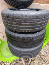 اسلام عليكم عندي تايرات16 جدد ماشيات يومين وشوف العين 07703192442