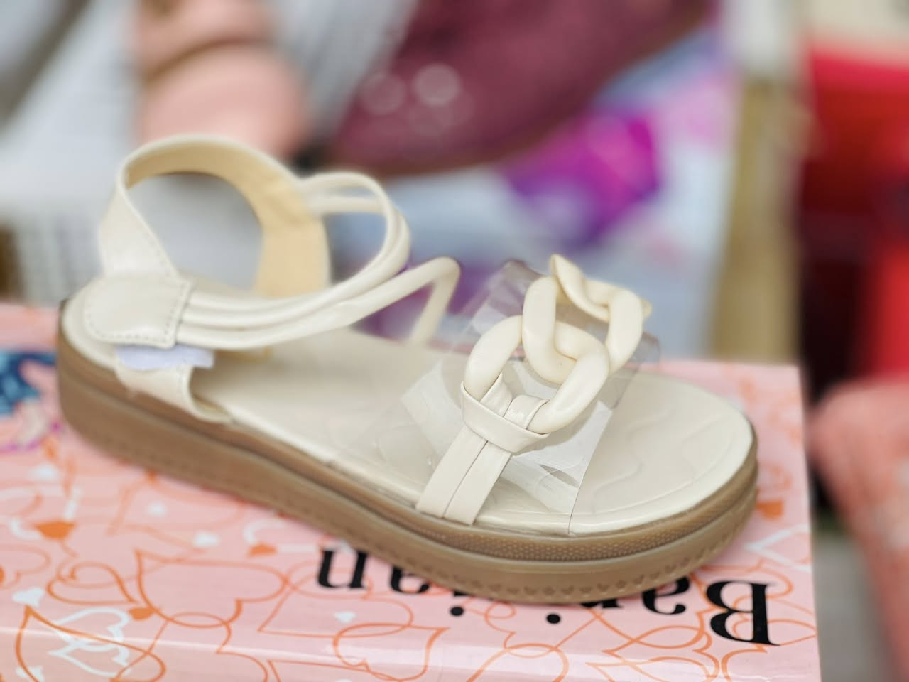 ✨ عرض خاص اليوم ✨
جراكز واحذية مشكل  @topfansمرغوبة 👧🧒
مريحة، عملية، وجودتها حلوة وتتحمل الاستخدام 👌

السعر المفاجأة فقط 3500 دينار 💥
سعر مناسب وجودة تستاهل

📍السعر 👈 (3500) ثلاثة آلاف وخمسمية دينار عراقي

📍العنوان || بابل || قرب المحكمة الجديدة، مجاور محطة أبو عجاج، ومجاور حسينية فاطمة الزهراء (عليها السلام)
@topfans

للاستفسار الاتصال على الأرقام التالية:
☎️ ***********
☎️ ***********
@topfans
