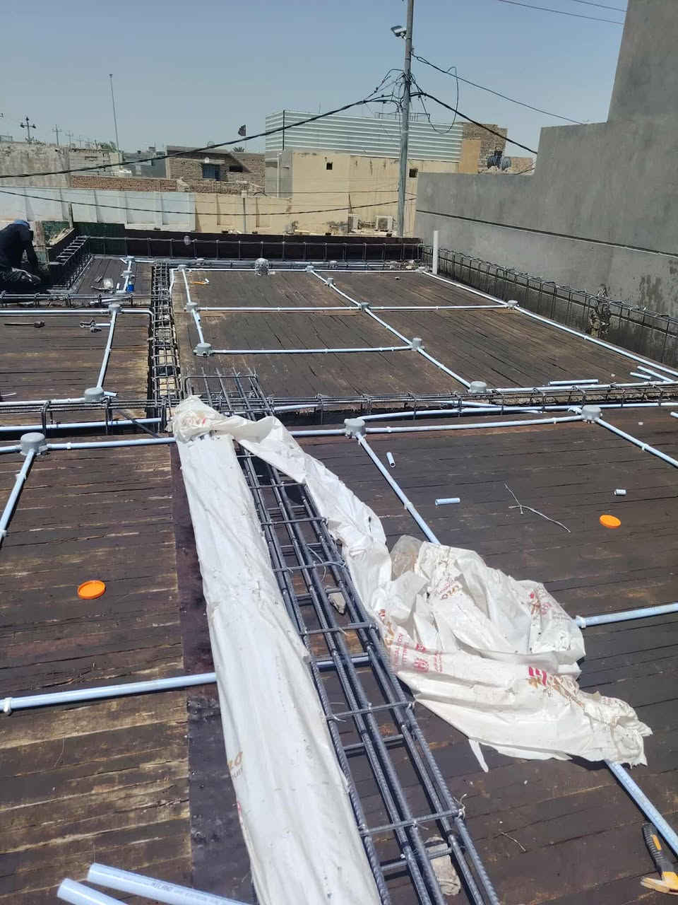 زفت بتلو زفت سطوح تطبيك شتايكر دفن تراب سبيس صب سقف كونكريت صب رباط ارضي ومستمرين بكوادر امتياز وعملنا مستمر ومتواصل لسنا الوحيدين لكننا الافضل في محافظة الديوانية ***********
