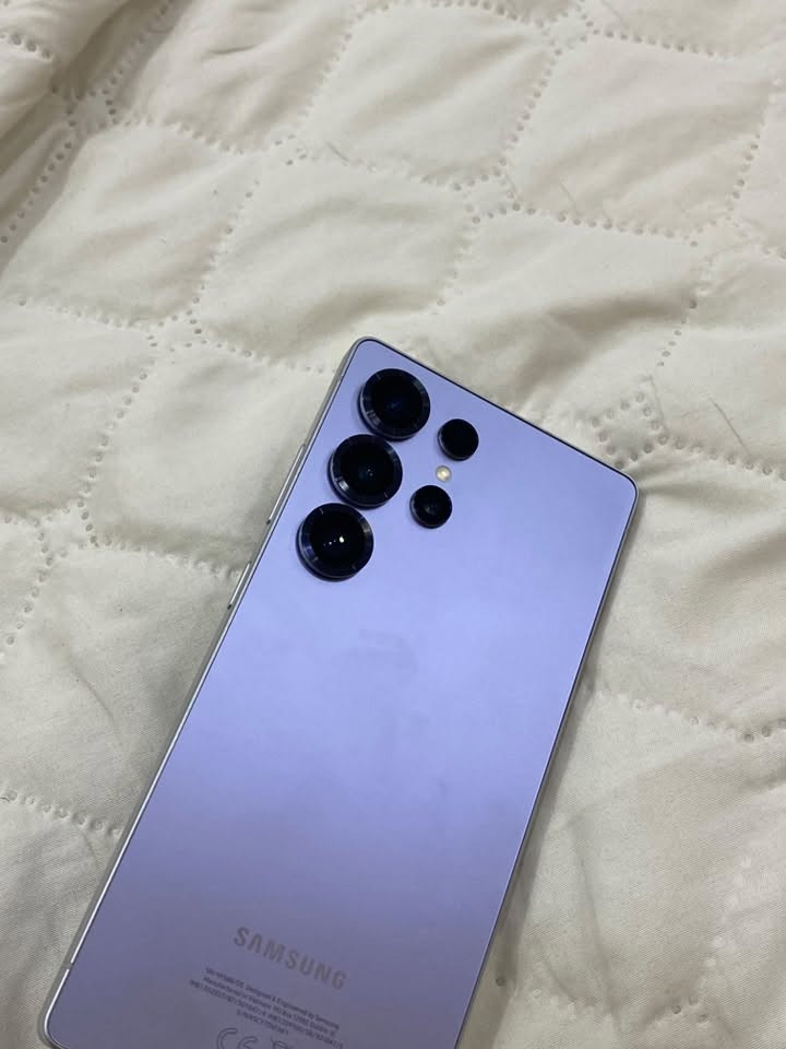 S25 ultra
256
استعمال شهرين فقط 
جهاز جديد نظافه 100 /100
دبل سيم كارد 
غراضه كامله 
السعر مليون و150 
العنوان كربلاء 
***********
