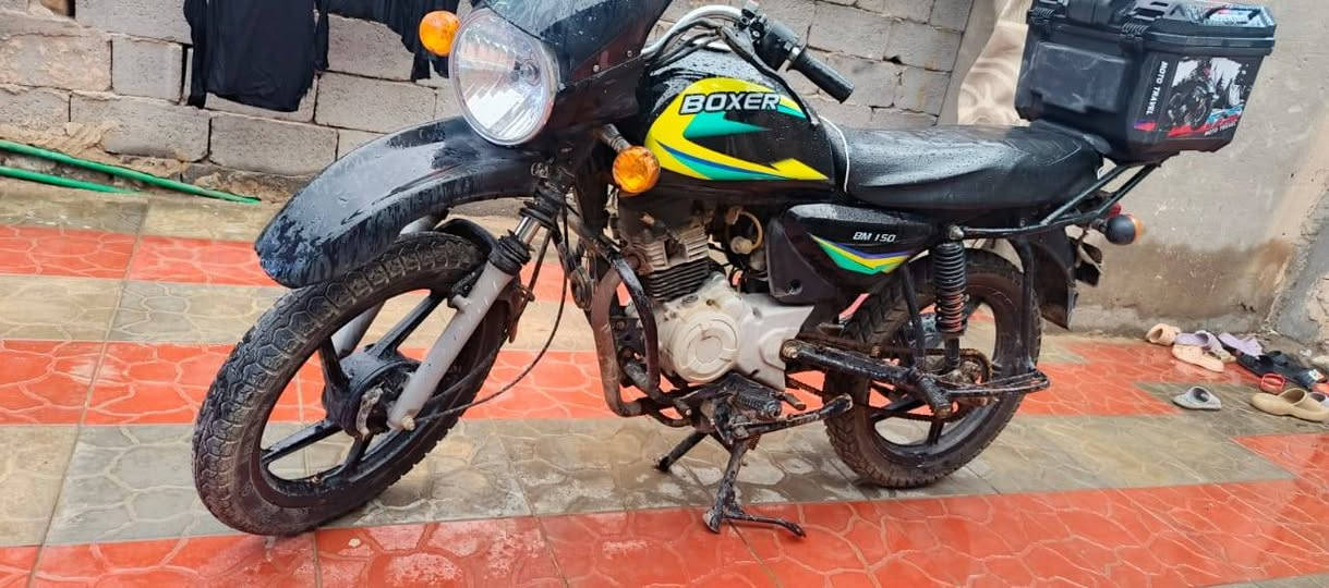 السلام عليكم بوكسر جبلي موديل 18 اوراق كامله اصليه مكاني الشطره منطقة حي الزهراء 7 نيسان مكلف بالنشر هذا رقم صاحبه ***********
