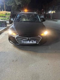 النترا 2017 وارد امريكي حادثه كما موضح بل سونار  محرك حجمه 2000 السيار...