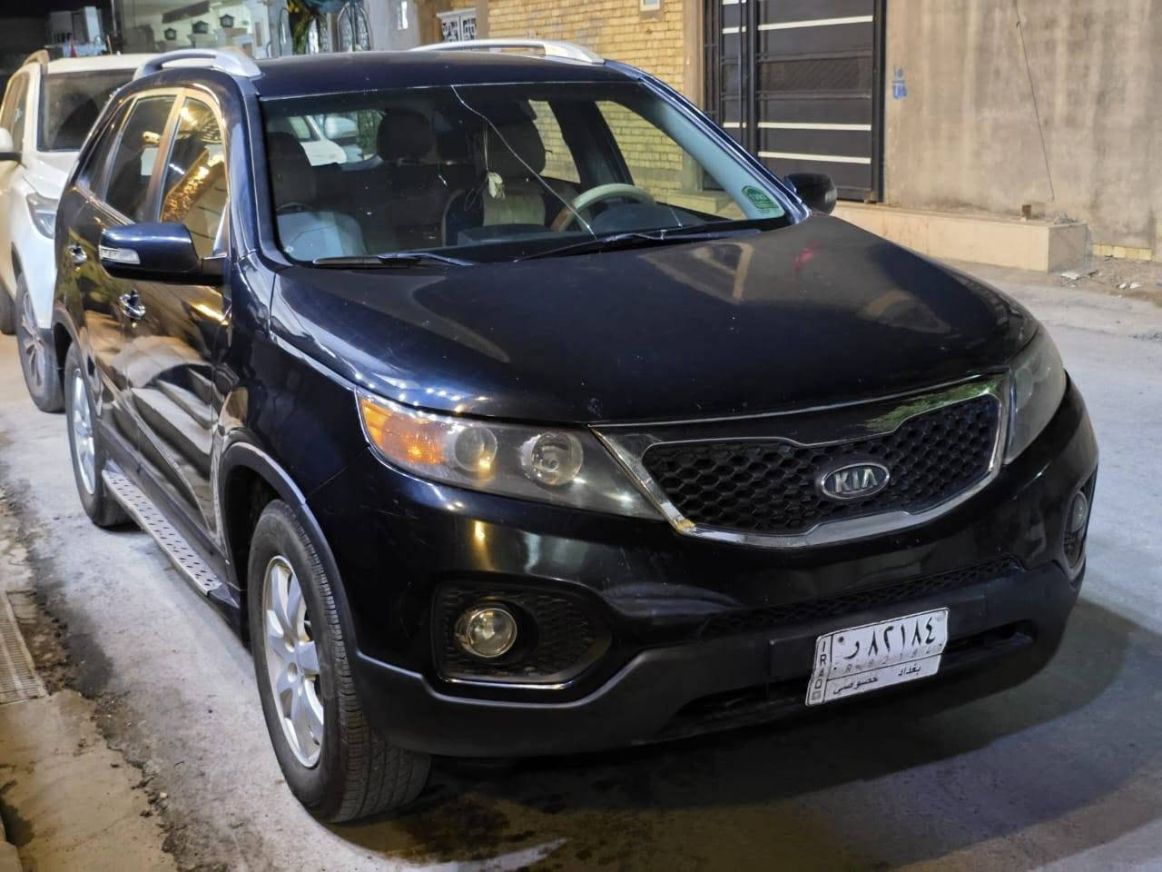 سورنتو موديل 13 محرك اربعة سلندر 2400 مواصفات سيارة عادية  كامرة خالفية حساس خالفي شاشة بيهة تبديل جاملغ الايمن مع البنيد مع صبغ سيارة للجمالية مع العلم محرك مجفت ستندر لي صير قسمتة ياخذلهة سونر يفحص سيارة يم الفيتر يالة ينطي فلوس رقم تلفوني ***********
