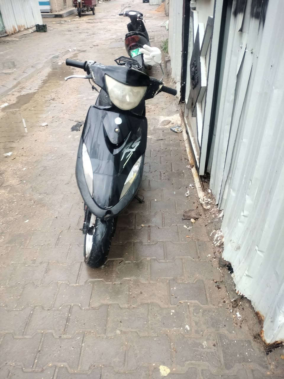 سلام عليكم ماكس عدله 120سلف وهندر بس دكمه مال سلف شكل بيع او مراوس عنوان حريه بغداد كهربائيات شغاله سعر 350بيه صوت بل صالنصه ماعندي مجال أسويه دراجه بلاديه امانت الله كفرات امختمه ***********
