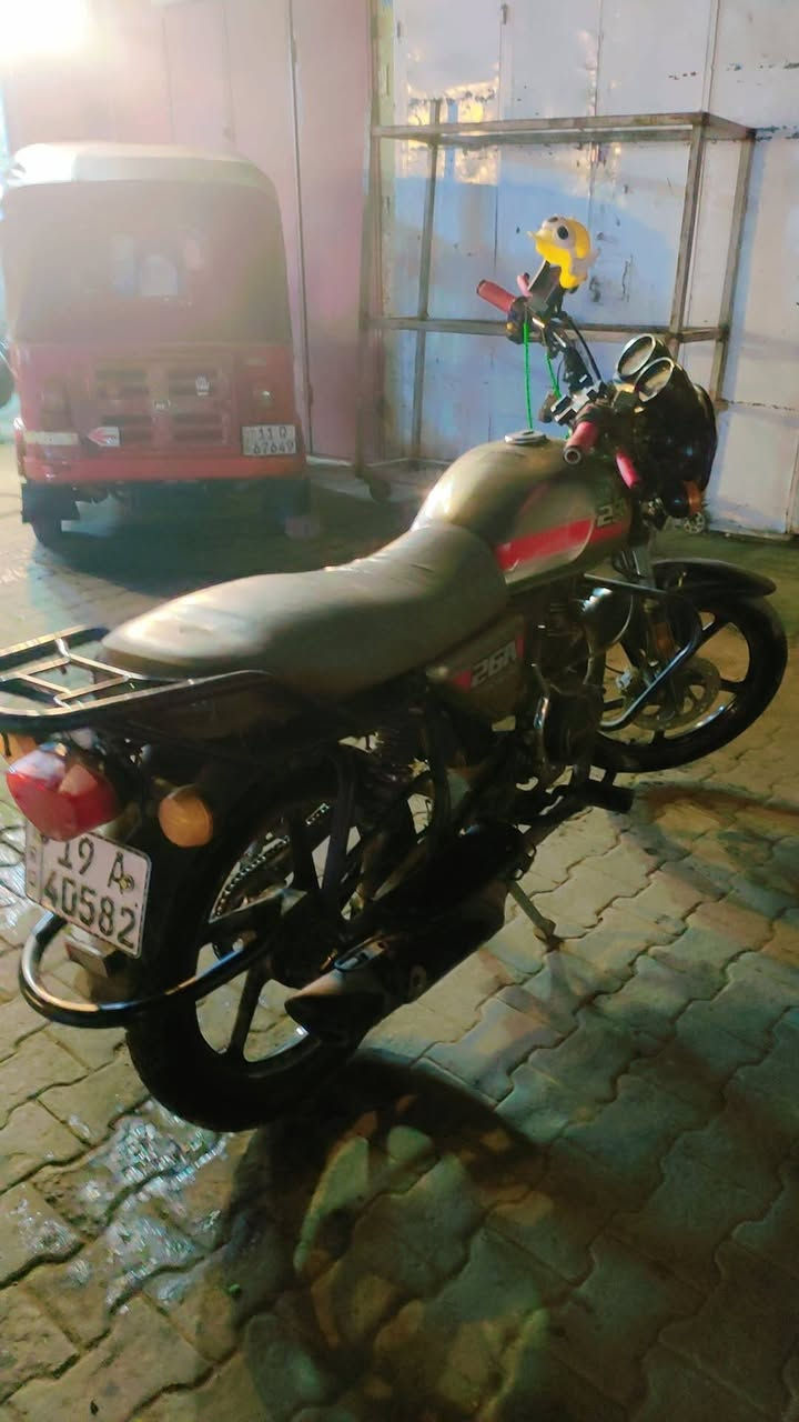 سلام عليكم دايوان نفخ 21 رقم وسنويه انكليزي باسمي مشروع وطني وين مايعجبك حول مخزونه صالهة 3 اشهر من طلعت مكينه برغي اذا مفتوح بيهة تاخذهة بلاش ناعمه لاتنقيص لاتبخير كفاله كهربائيات كلها شغاله 1850 وبيها مجال لطيبين مكاني بغداد مدينة الصدر خاص ماموجود واتساب *********** . رصيد ***********
