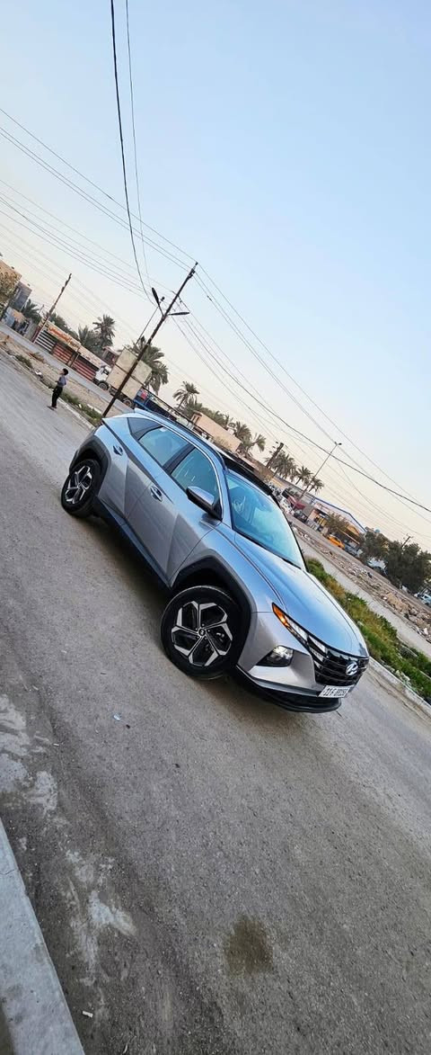 توسان فول  هايبرد مرقم بسمي 
سياره فقط باب تبدل نفس لون خلف السايق بدون صبغ بدون اي دواخل بجم كبس

السعر21300يعني 213 ورقه مجال بسيط معجبتك عبرها
مكان بغداد زعفرانية 
مرقم بغداد بسمي تحويل مباشر 
***********اثير

***********اسيا
المواصفات 
1بصمه تشغيل 
2بانوراما 
3 بصمه ابواب ذكيه من تقترب تفتح
4شاشه كبيره لمس
5 افور ويل 
6 شفتات ستيرن
7اشاير مري 
8 تحكمات فول 
9 انضمه قيادة 
10 مانع تصادم امامي
11 قيادة اليه وخروج عن المسار 
12 رادرات خلفيه
13 كشنات كهرباء
14 شاحن واير ليس 
15 تدفئه كشنات
16اوتو هولد 
17 زنون عالي ناصي 
18 تشغيل لكاميرا من زر
19اطفاء ذاتي بل ازدحام 
20 دمام صوت 
21صندوك كهرباء 
22 محرك هايبرد تيربو طياره
23 لدات نهاري 
24 منافذ يو اس بي
25 مرايه عاكسه للضوء 
26اناره داخليه ابيض 
27ويل كب كبير19 مع تخم مشلن
28دشبول ايباد
29تمشي سياره بل ريمونت 
30 تشغيل عن بعد
وباقي المواصفات ماتخضرني وبل عافيه عل مشتري مقدما
