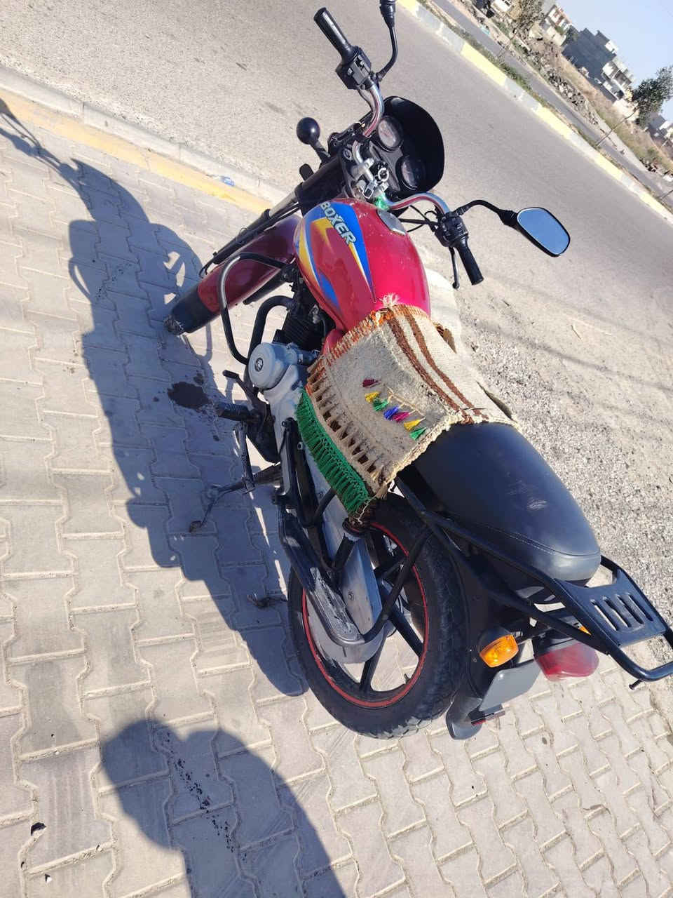 سلام عليكم
دراجة بوكسر للبيع

موديل 21

اوراق كامله

اي نقص ما بيها

كهربايات كلها شغاله

الدراجة مثل البصور وحلا

مكان ديالى ناحيه السلام على طريق دلي عباس

استفسار على الرقم ***********
