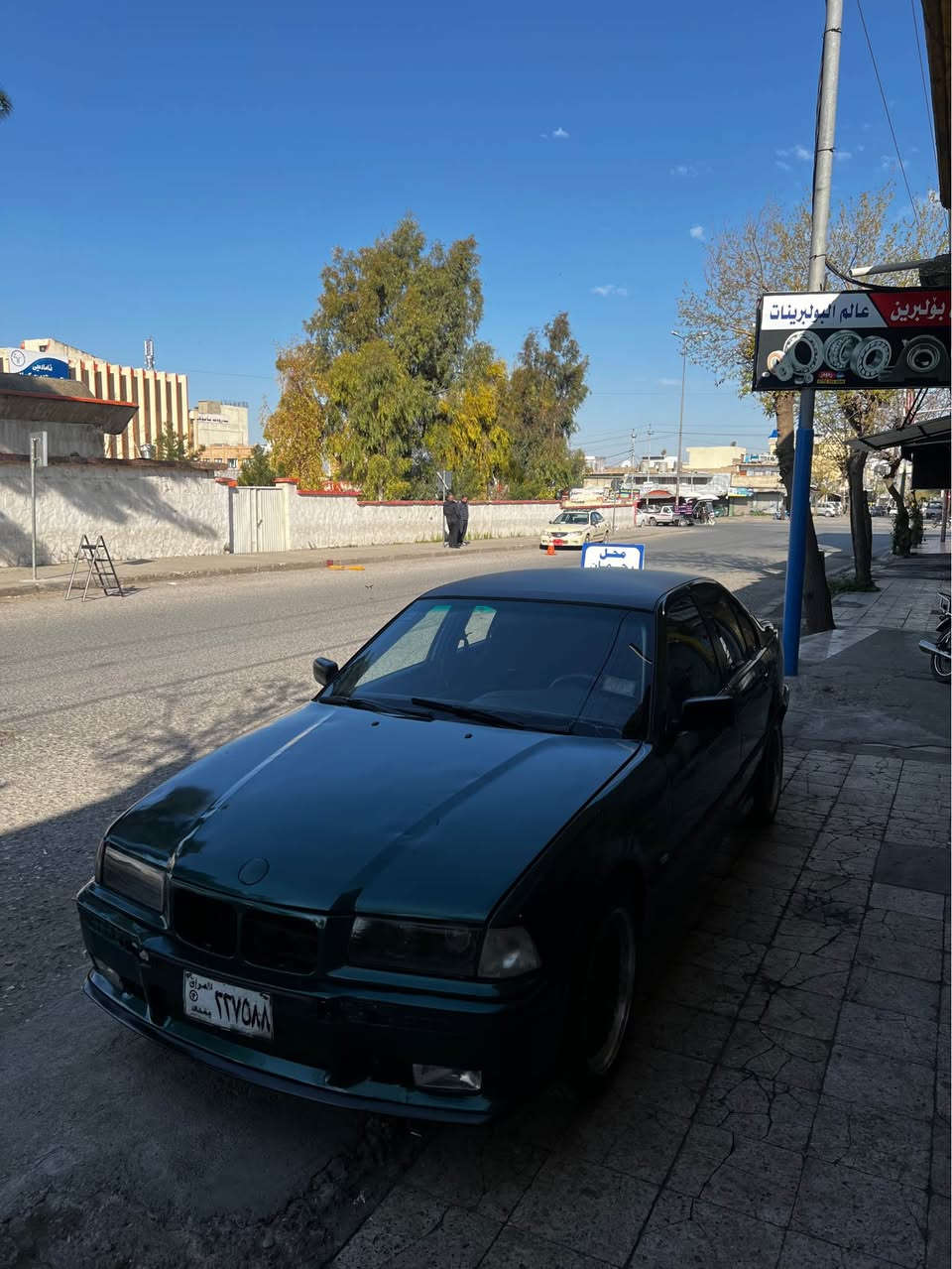 BMW E36 
ئارام پلاستیک بەشەرت 
جوار بستۆن مەکینە ئاۆروپی تازە باستراوە
گێر عادی
تازە کامل بۆیاخ کراوە 

 شاشە
کارەبای و گەرمی مەزبوتە 
لە ڕەسمەکان جوانترە
ئاڕم  بەشەرت 

***********
*********** السليمانية, العراق
