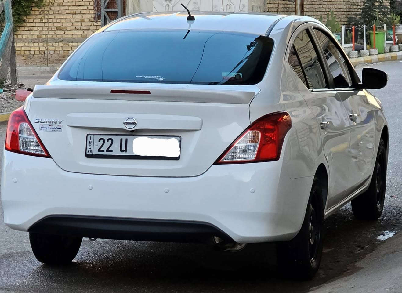 السلام عليكم 
نيسان سني للبيع 
موديل 2025 
ماشيه 8 الاف 
مكفوله كفاله عامه 
مكان ذي قار 
سعر 130 وبيه مجال بسيط 
***********
غير متواجد على الفيس
