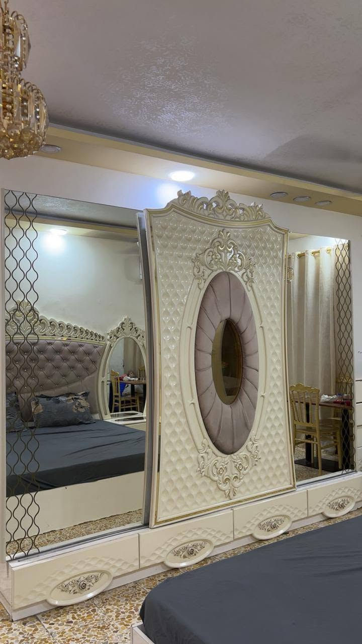 السلام عليكم غرفه اخشاب تركيه صناعه 2020يعني مو ستوك 7 قطع نضيفه مابيهة شي فقط الجرارات يرادلهن سجج وبلصور موضح تفاصيلهة  ب600 وبيهة مجال


**إذا كنت صاحب هذا الإعلان وتريد حذفه لأي سبب، رجاءا أرسل رسالة إلى الدعم الفني**
