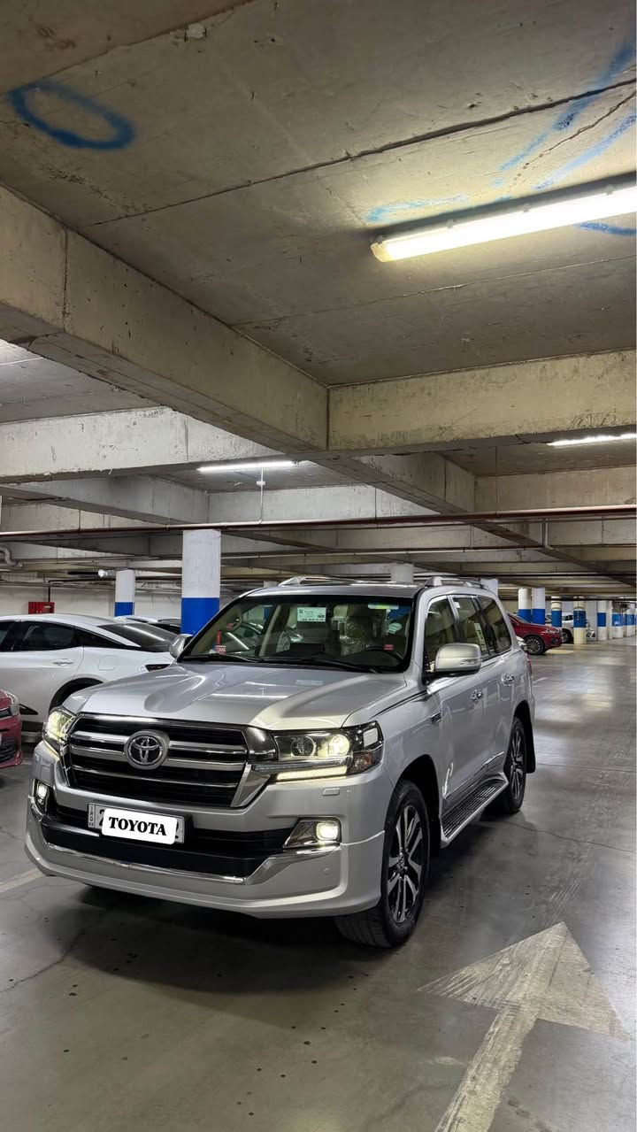 تويوتا لاند كروزر موديل2019
وكاله ساز كران تورين اصلي عداد لكزز ماشيه ١٠٦,٠٠٠ كم  كوشنات اثنين كهربا صندوك جك شفط سياره مكفوله بدون صبغ  مكانين تعديل (pdr) بدون صبغ محرك گير كهربائيات كلها بشرط بدون دينار مصرف 
عنوان اربيل 
السعر ٤٩٥ ورقه رقم شمالي  
مجال *********** واتس اب أربيل, العراق
