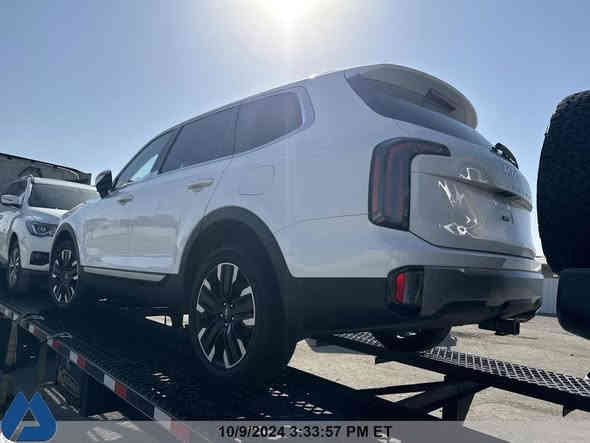 كيا تولرايد 2024 رقم بغداد بسمي  تحويل  ثاني يوم
1-حجم المحرك 6 سلندر 3800. 
2-عداد المسافة 45 الف ميل. 
3-بصمة ابواب وتشغيل عن بعد. 
4-زينون عالي ناصي آصل. 
5-فتحة سقف. عدد٢
6-رادر جانبي مانع اجتياز. 
7-فور ويل درايف.4*4. 
8-تحديد مسار. 
9-كامرات محيطية. 
10-حساس حلفي. 
11-شاشة كبيرة مع كامل ايعزتها. 
12-تدفئة+تبريد الكراسي الامامية. 
13-تحكم ستيرن جهيتن. 
14بصمتين
15-حساس خلفي. 
16-سستم صوت متكامل. 
17-كنترول تبريد خلفي منفصل. 
18-كشن سياحي. Vip. 
19-رادر امامي. 
20-الكراسي الامامية كهرباء. 
21- ٧ راكب ٣ قطع تبريد. 
22-اشاير مري قابلة للطيء. 
23-مقاعد جلد حار بارد
24- اربع كامرات
25-
*وباقي الموصفات المعروفة في فئة SX 
السياره فول  مواصفات  4X
الضررر:جاملغ امامي ربع بارد وصبغ 
وخصره صغير في بدايه الشاصي والباقي كفاله
مكان السياره البصره -قضاء القرنه
 السعر 320 وبیه مجال بصيط
————————————————————————
للأستفسار اكثر ***********
