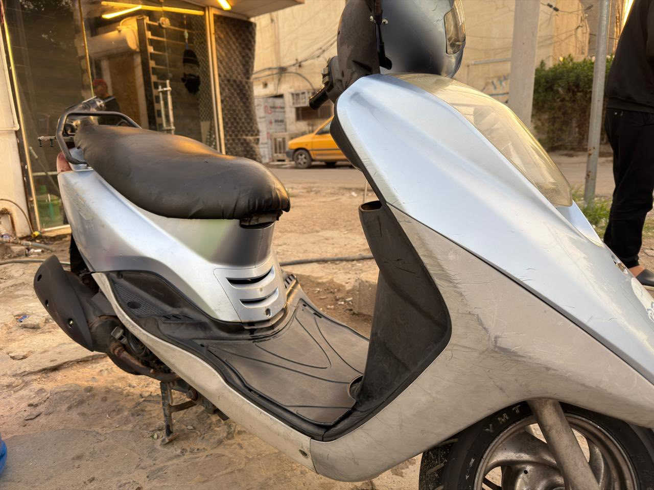 سلام عليكم دراجه بريز البيع برغي ما مفتوح بيها نكره سلف بكل وكت مكينه خرسه مكفوله بلاديه كفرات ومكينه سعرها 850 مكاني بغداد قرب ساحه عدن ***********
