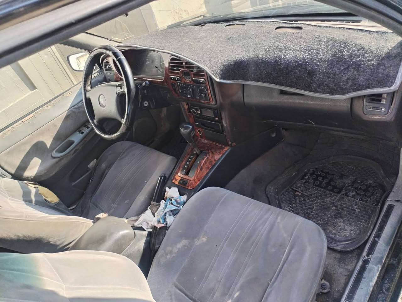 سلام عليكم ابرنس فراشه موديل 96  وضع شركه فول اوتو البيع او مراوس سعر 30كير ومحرك خير من الله تحويل مباشر تخم تاير صدره تمام تواصل على رقم الهاتف ***********
