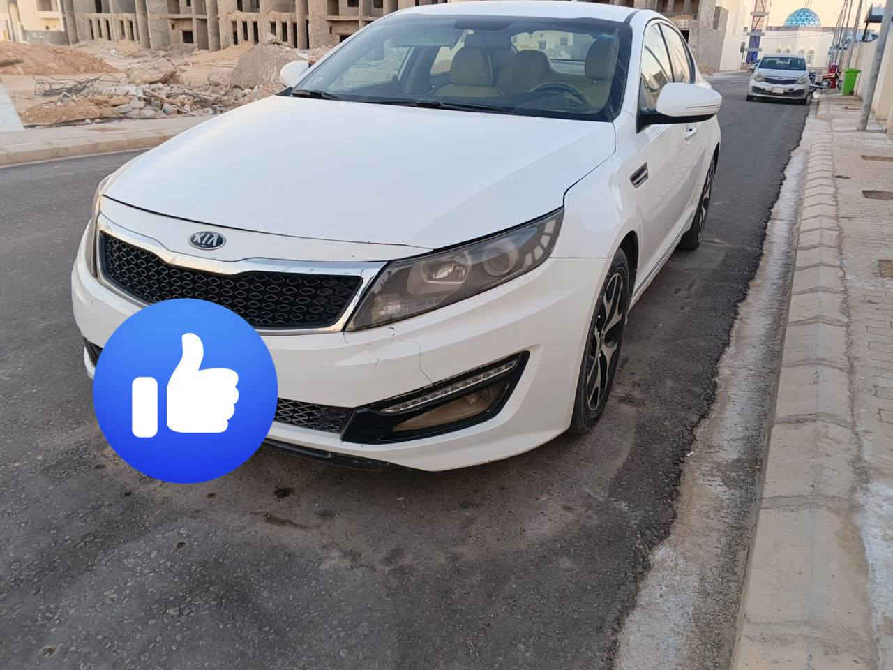 السلام عليكم
اوبتما 13خليجي السياره جاهزه من كلشي تخم تاير حداديه 
فول مواصفات عدا الفتحه السياره جاهزه رقم جديد وهزه جديده 
القماره بيه بارد مثل ما موضح بالسونار البنيد طاير عليها وكلشي موضح بالسونار 
تحكمات 
شفتات 
اشاير مري 
تبريد امامي وخلفي 
تخم تاير جديد 
ماشيه ١٧٥ الف 
السياره نظيفه وحلوه 
السعر ١٢٢ وبيه مجال 
مكاني كربلاء الحر 

***********
