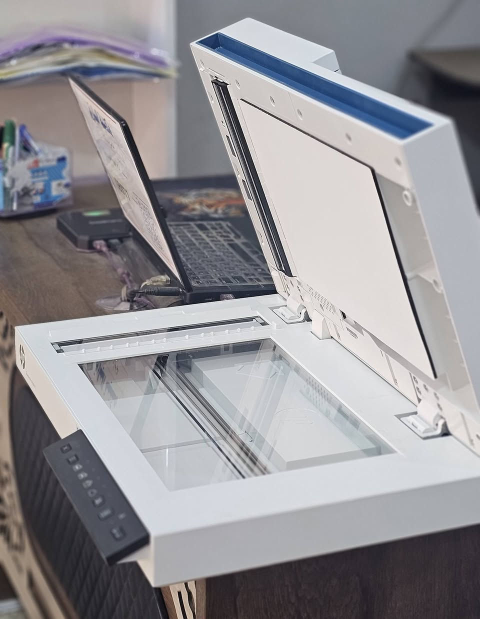 جهاز سكنر
نوع hp 
ScanJet Pro2600 f1
جديد
 كامل مع ملحقاته ..
🔴  للبيع
السعر / ١٠٠ ألف مع التوصيل
الرقم للتواصل / ***********
