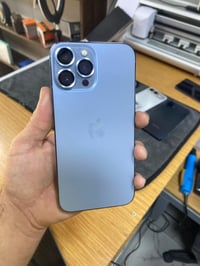 13 برو ماكس مكفول مامبدل بي شي  بطاريه 78 ذاكره 256  كامره x3 مغوشه قل...