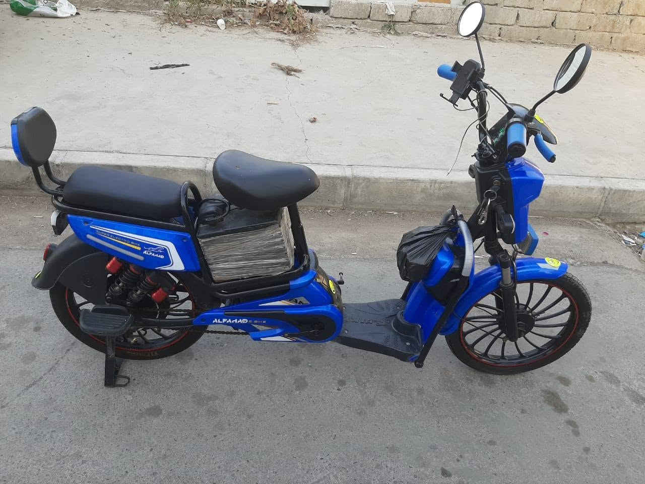 السعر 250 مستخدم شي قليل 2025 5 باترياات وكلشي ما امبدل بي نضيف وقطاره مال شحن
***********

