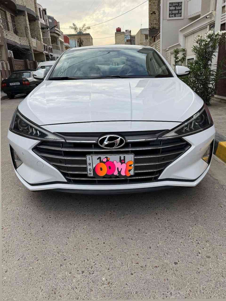 النترا خليجي ٢٠١٩ مكفوله كفاله عامه من الصبغ والضربه فول مواصفات عدا البصمه ماشيه ٣٥ الف السعر ١٦٢ وبيه مجال قليل المكان بغداد الشعب الاتصال ***********

