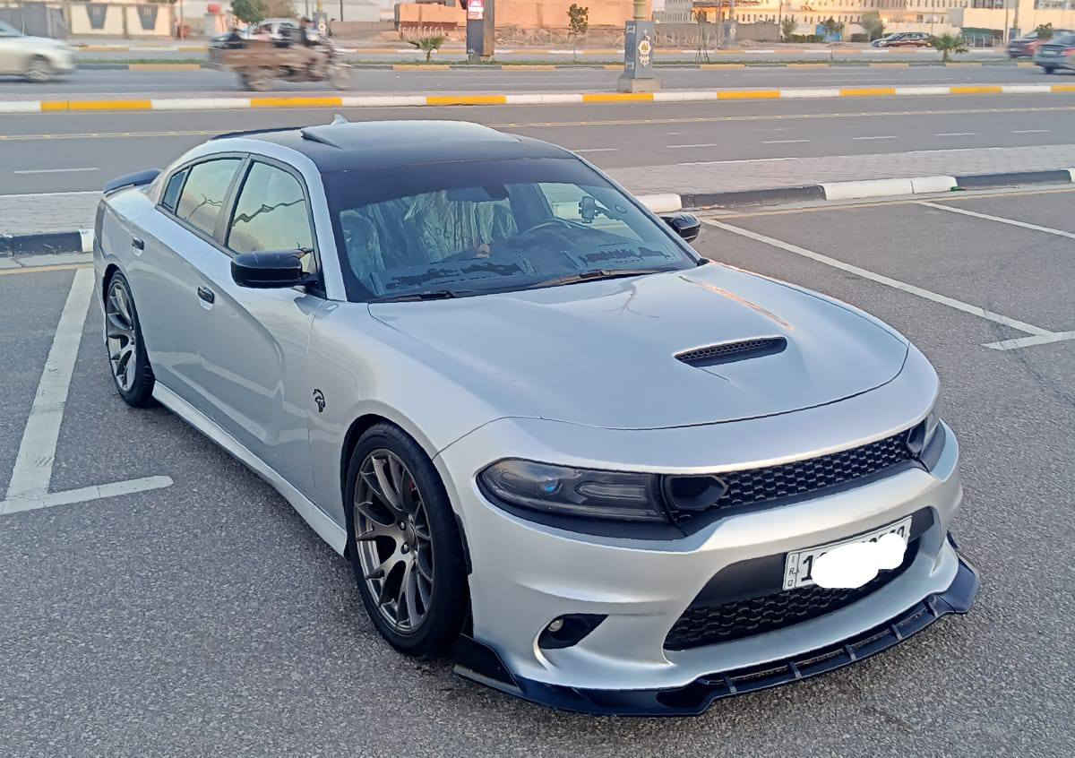 السعر 192 للاستفسار *********** جارجر موديل 2019  امريكي حادثه بس البنيد بدون دواخل  ارتي ماكس فول مواصفات 1/1 فتحه سقف شفتات كشنات كهرباء وتبريد تدفئه شاشه كامره دوار تحكم استيرن حساسات خزن ميموري مكينه 5700 وكير مكفولات تبريد ثلج حداديه جديده تخم تاير السيارة جديده كلش احلى من الصور مابيه اي نقص ماشيه 89 مكانه كربلاء
