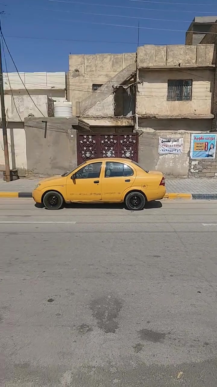 بيت يعتبر قطعة للبيع شارع الكهرباء الشارع تجاري 
للأستفسار الاتصال ***********
