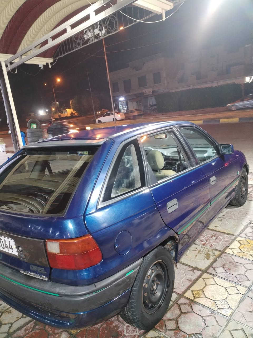 السلام عليكم
للبيع سياره استرا موديل 93
سياره جاهزه بس بيها اثر صرف 
رقم دولي سنويه تنتهي لل 29
صبخ دوائر فقط داخل جديد مغلف سعر 45 وبيها مجال
***********
