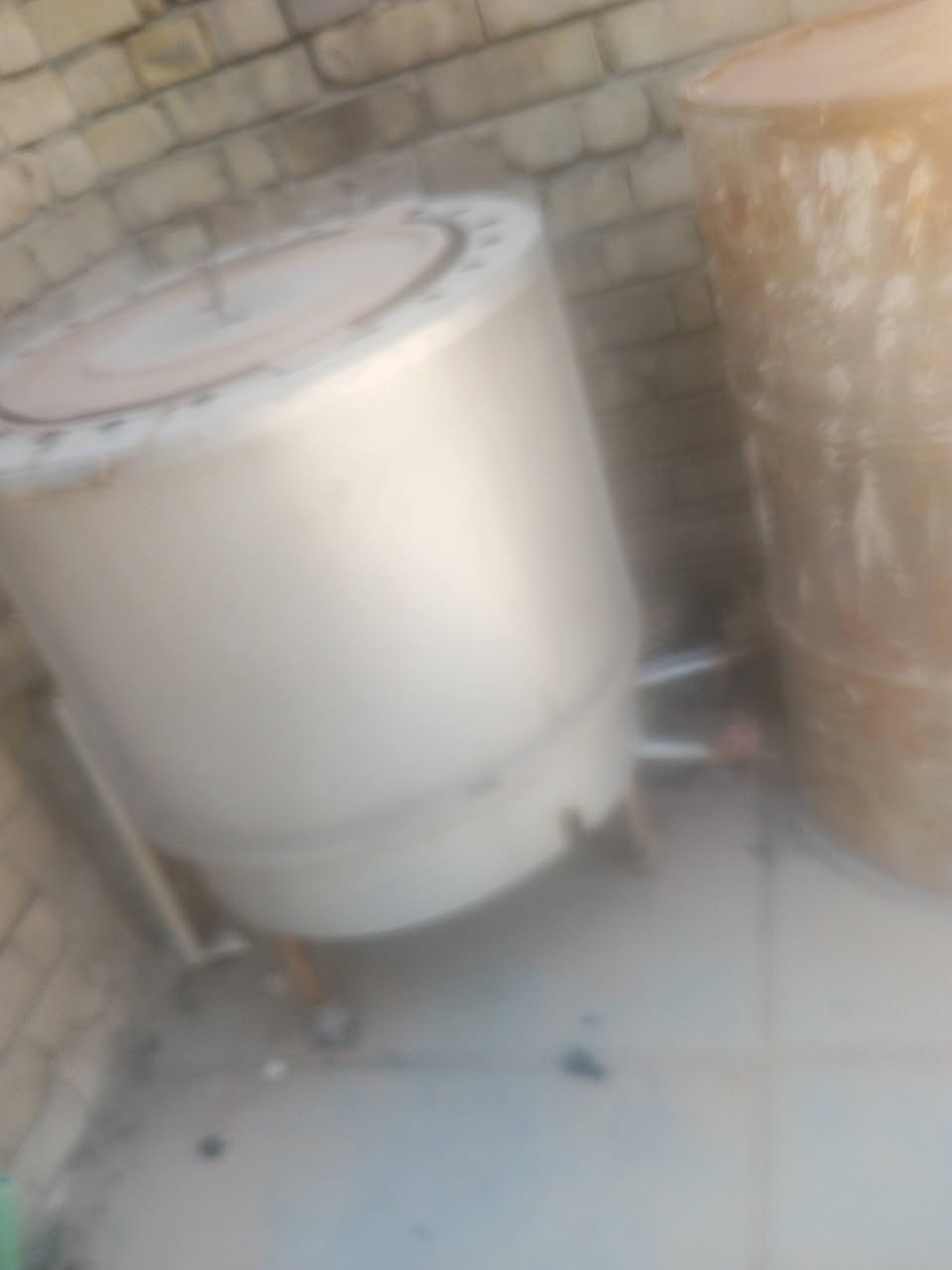 عندي غراض مال بيت مستعجله ع البيعه باارخص الاسعار بغداد مدينه الصدر ***********
