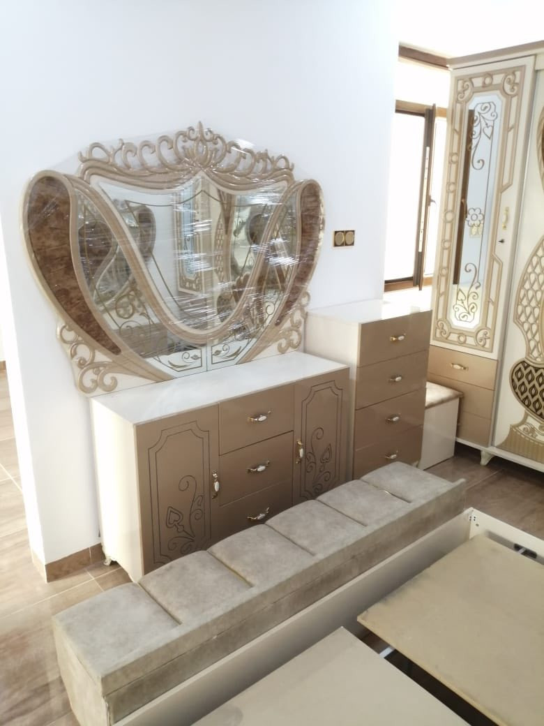 غرفة نوم للبيع تركي 9 قطع نضيفه مثل الصور العنوان موصل / يارمجه الشرقيه السعر ..مليون بيها مجال شي بسيط
التواصل على الخاص


**إذا كنت صاحب هذا الإعلان وتريد حذفه لأي سبب، رجاءا أرسل رسالة إلى الدعم الفني**