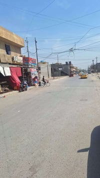قطعه. ارض بالسريدات  مكانها بدايه المربع الثاني على الشارع مكانها تجار...