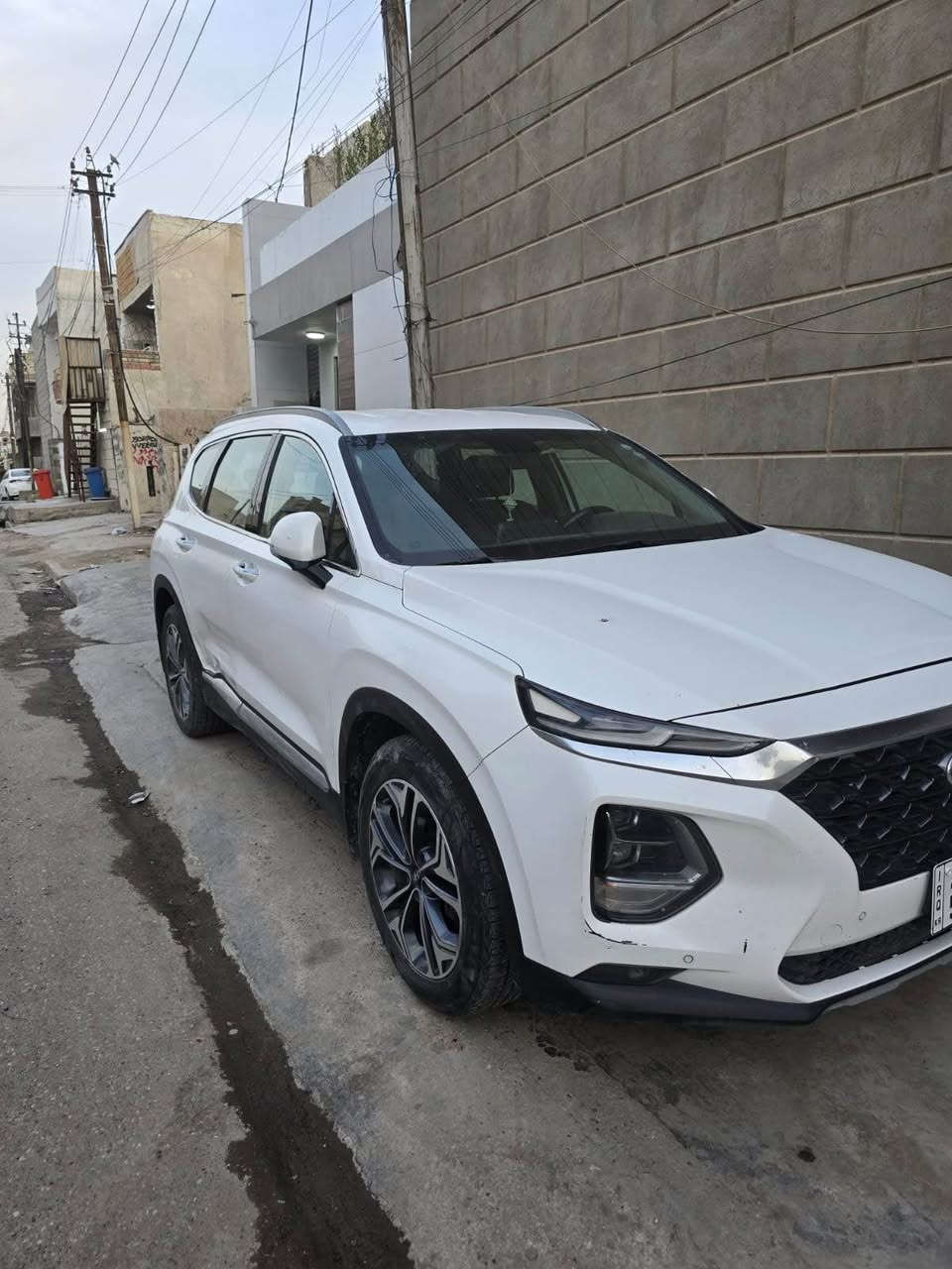 هيونداي سنتافي ٢٠١٩ رقم اربيل جديد 
٧ راكب
 خليجي 
السعر ١٩٥٠٠ دولار
هزة و سنوية جديدة
حساسات امامي و خلفي
شحن وايرلس
كاميرا و شاشة و كار بلي
ويل ١٩
مكينه و كير مكفولة
المكان بغداد حي الجامعة باسمنه 
شرط التحويل

*********** بغداد, العراق
