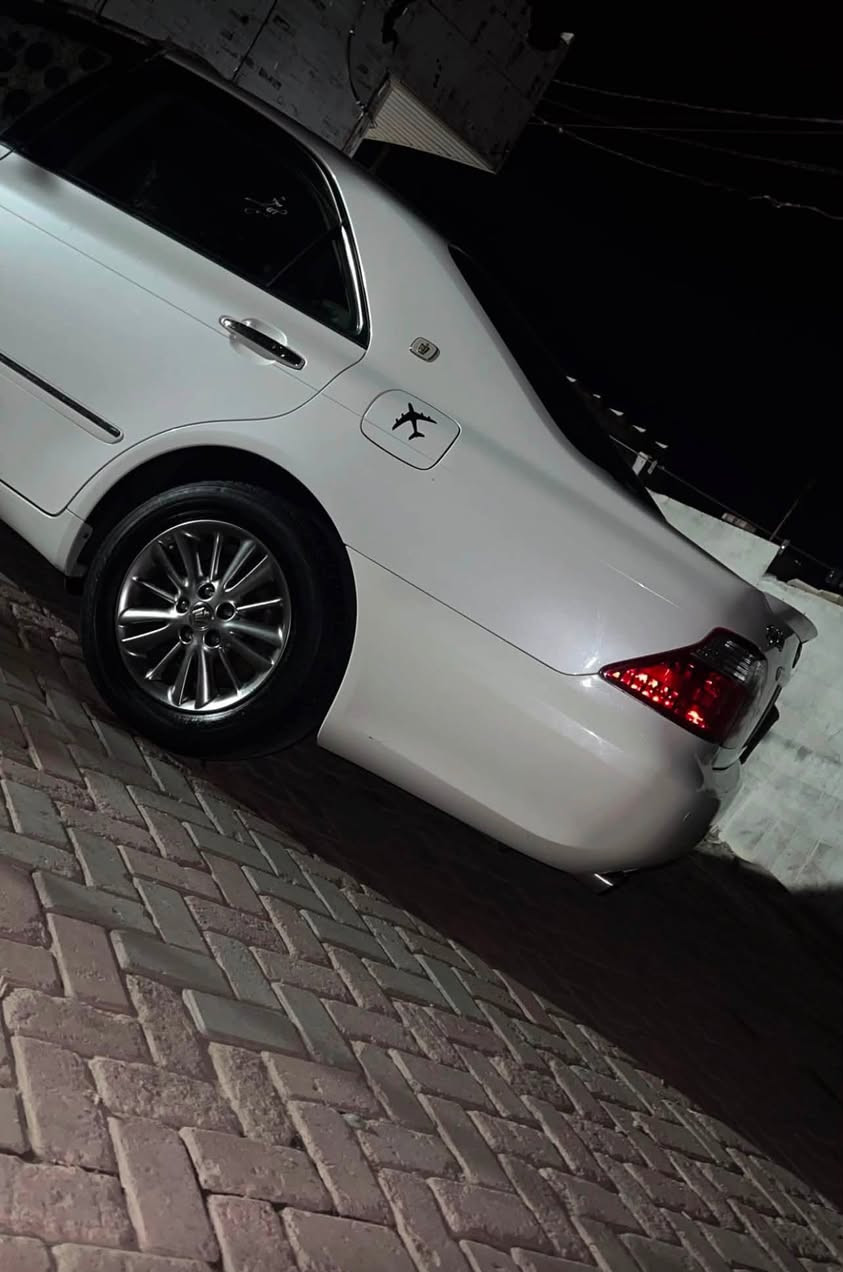 سلاوی خواتان لیبیت شاهینە ساخ ساخ
شاهینەی رۆیال 182

بی بۆیاخ 
حاسیە دواوە
پیشەوە

مۆدیل2007

ساج مەلکی

مواسەفات3دوگمە

3پەردە

 کوشن خەزن

سوکان حەیزەران

سەیارەکە ماشاللە زۆر جوانە

هەرکەس حەزی پیبوو لەخزمەتایم

***********❤️
