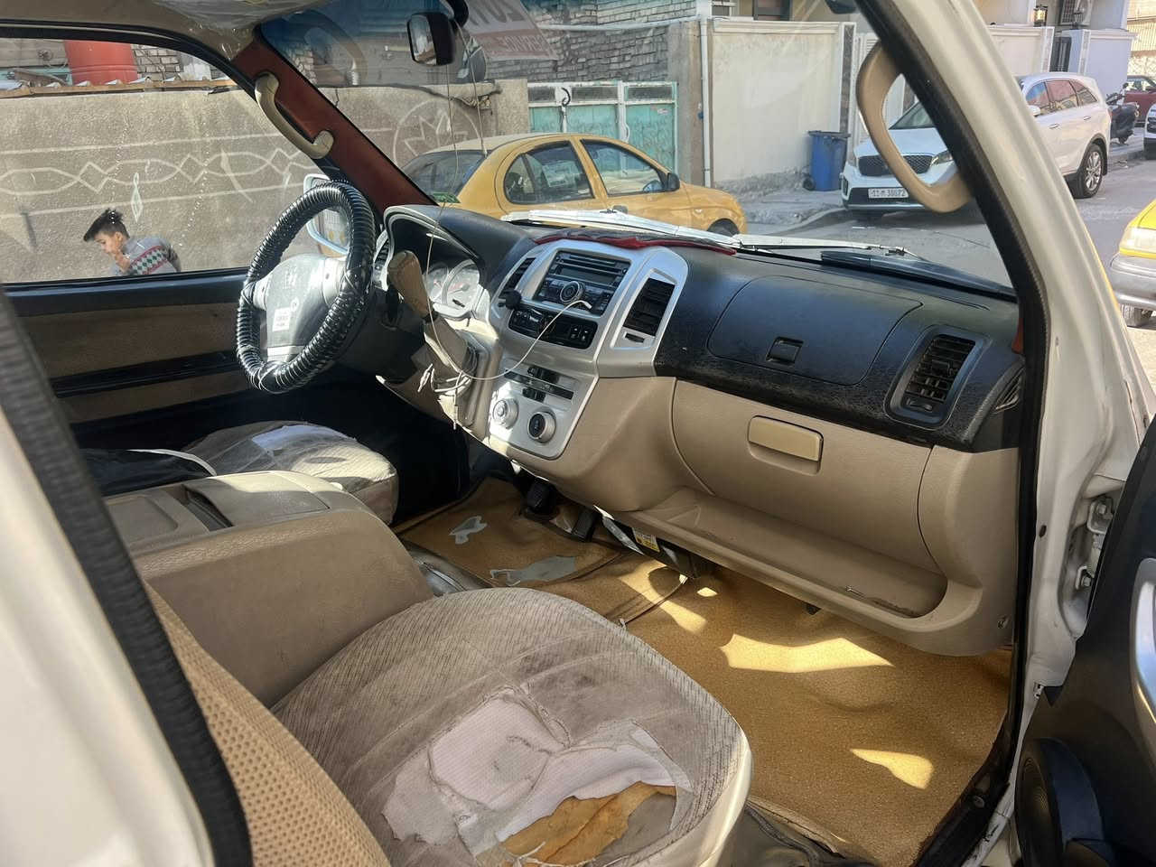 السلام عليكم جنبي H1للبيع مكفوله كفاله عامه رقم بغداد بسمي تحويل ثاني يوم
مكاني الحريه السعر المطلوب 115وبيه مجال حك الجيه

تخم تاير جديد تبريد محور اكسل جديد الاتصال ***********
