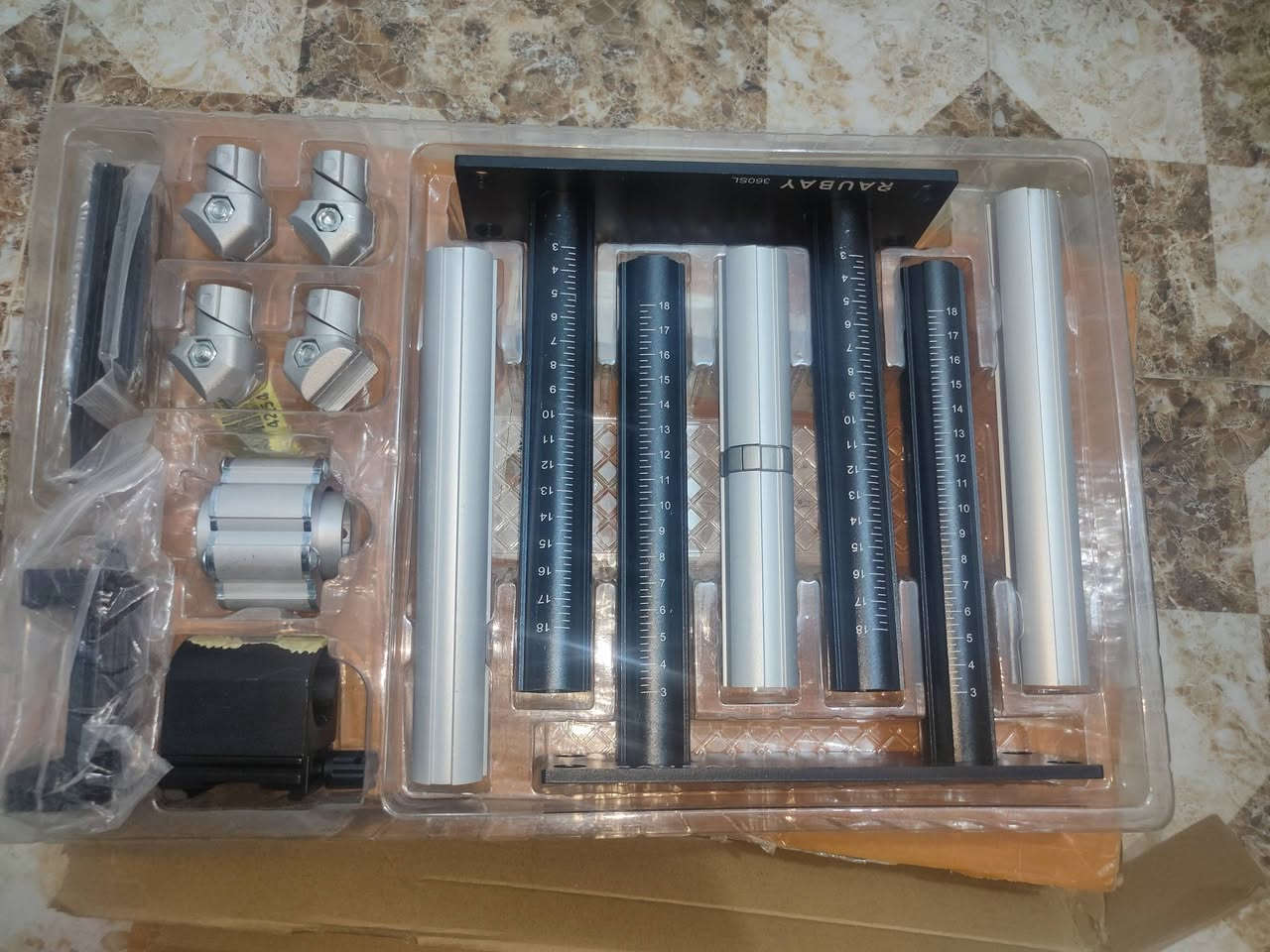 هاي معدات تخص التصوير ما اعرف بيهن تفيده خلي ينطي سعر بيهن


**إذا كنت صاحب هذا الإعلان وتريد حذفه لأي سبب، رجاءا أرسل رسالة إلى الدعم الفني**