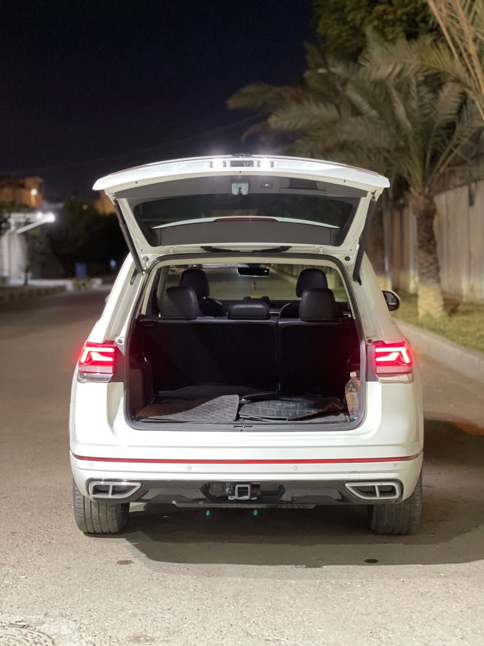 السلام عليكم
Volkswagen Atlas sel premium R/line 2022 V6 - 4montion

-اطلس سيل بريميوم ارلاين 

-فول فول مواصفات واحد علی واحد 5 كامرات 360 درجة    .

-ماشية 48 كم مو ميل

-لون ابيض  - فور ويل 

-بانوراما - 360 درجة كاميرا - داخل 

-رادار امامي خلفي مراية - نقطة عمياء 

-بصمة - تشغيل عن بعد - مراية شفط 

-كشن كهربائي و تدفئة و تبريد كشن خزن  حتى 

-كشنات خلفيه تدفئه تبريد  

-هاند بريك بصمة - (اوتوبارك )- صندوق شفط  

-حساسات امامية و خلفي و مراية 

  

-مرقم سليمانيه سنوية باسمي تحويل ثاني يوم

-السعر /31,500$


**إذا كنت صاحب هذا الإعلان وتريد حذفه لأي سبب، رجاءا أرسل رسالة إلى الدعم الفني**