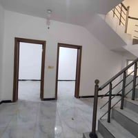 مجمع بوابة المثنى • ٢٠٠م • غرفتين