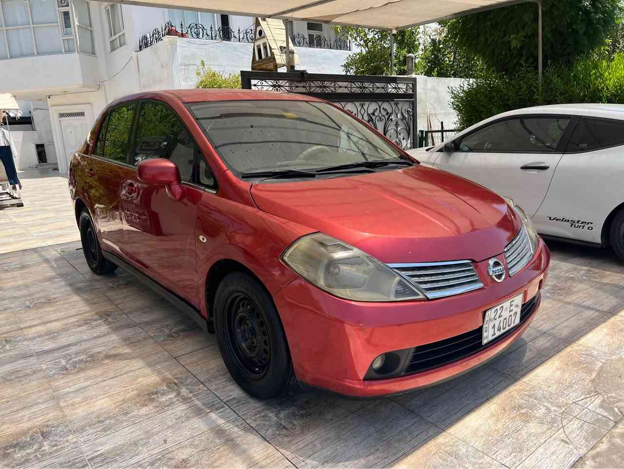 نیسان تییدە ٢٠٠٨ بەس بۆنیتی بۆیاحە ٢٦٠٠٠٠هەزار ڕۆیشتووە ٢ سویج بیلادی ماوە گێر و مەکینە و تەبریت کەرەبایی هەمووی بەشەرت نرخ (٧٧) وەرەقە ژ• *********** أربيل, العراق
