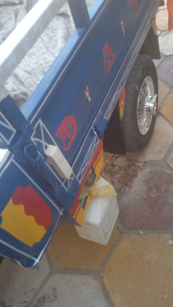 ستوته اصوليه نظيفه تعمير جديد أوراق أصولية دايوان موديل  13محرك 20 العنوان بابل القاسم السعر المطلوب 1400 وبيها مجال الإتصال على الصفحه


**إذا كنت صاحب هذا الإعلان وتريد حذفه لأي سبب، رجاءا أرسل رسالة إلى الدعم الفني**