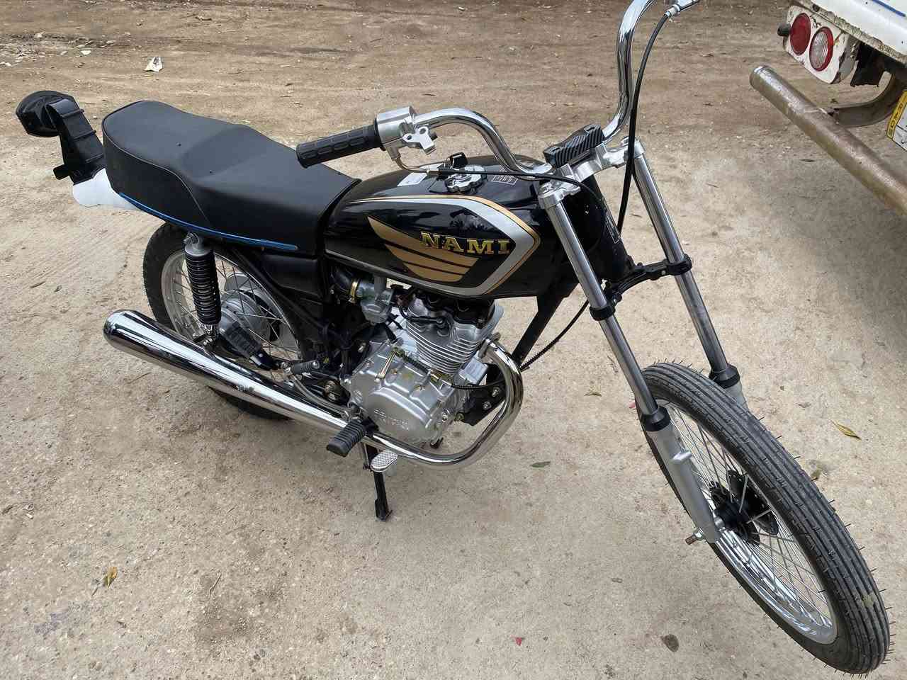 سلام عليكم للبيع اوراق شاصي 16صارله 20يوم من عمرته كله جديد دراجه نضيه 100/100واحله من صور 
سعر 950 وبيه مجال 
رقم ***********
