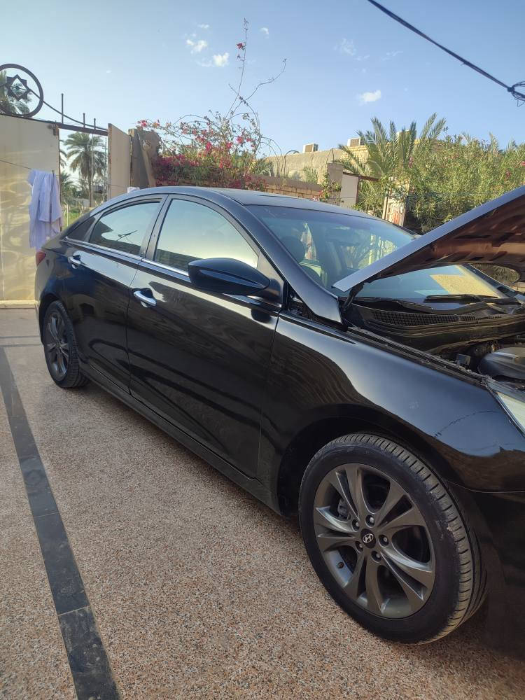 بيع مستعجل وسعر بلاش 69 ورقه
فول مواصفات 1/1
سوناته امريكي 2013
 سنويه نهايت 2027 تنتهي 
فقط بيع بدون مراس
السعر 69 ورقه وبيه مجال بسيط 
رقم ذي قار مداور ثاني يوم 
سياره ماشيه 127 mi
فتحه بصمه تحكمات 
كشنات جلد تدفئه تبريد 
محرك 2000 تيربو مكفول
گير 6 نمر محرك وگير شرط
حداديه جديده
تخم تاير جديد ويل جديد
غرفه جديده
تبريد قطعتين تبريد 
عوزه غاز نواقص بسيطه جدا 
سياره مصبوغه عام 
اكفل عيب شرعي والاصوليات  
مكان سياره ذي قارسوق لشيوخ
*********** 
*********** سوق الشيوخ, ذي قار
