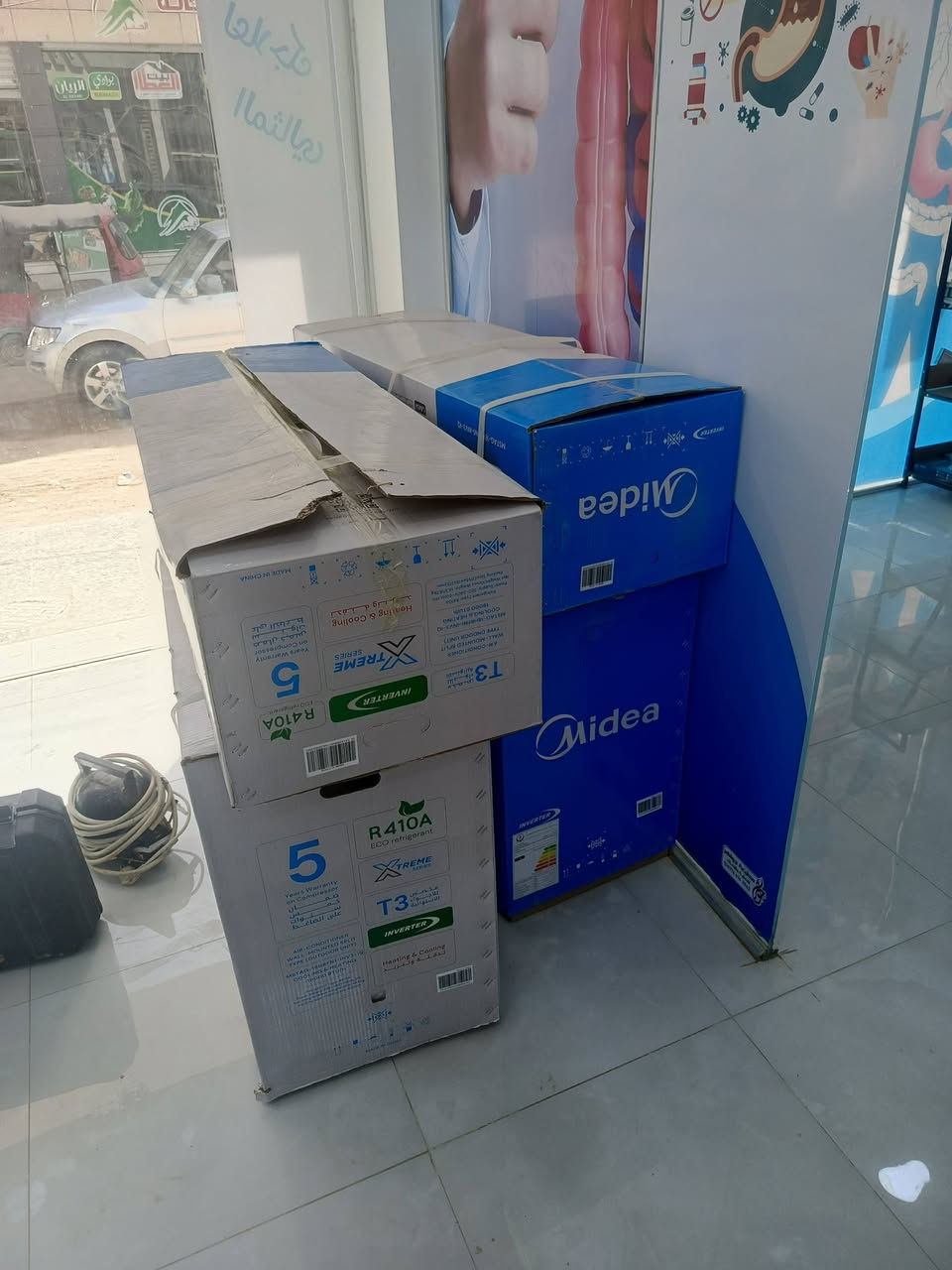 جانب من اعمالنا اليوم 

١- تنصيب سبالت عدد 2  نوع ميديا انفيرتر طن ونصف  في مجمع عالم الطب التخصصي في الحصوه نضام بوكس بوري دفن 

٢ تنصيب سبالت عدد 2 في حي العطاء نضام بوكس بوري دفن 

الاول اوكس ٢ طن غاز ٤١٠ 
الثاني كينود ٢ طن غاز ٤١٠

٣- فتح وادامة ونقل سبلت جداري واحد طن نوع RB غاز ٤١٠ في مجمع حطين للأخ حيدر العبيدي 

٤ـ صيانة ليك وشحن غاز سبلت كنتوري ٣ طن نوع كرافت غاز ٢٢ في الحصوه حي الانتضار 

٥ـ تنصيب سبلت جداري 2 طن غاز ٢٢ نوع Tcl

ورشه سيف حكيم لصيانه وتنصيب وأدامة كافه اجهزة التبريد 
***********
***********
