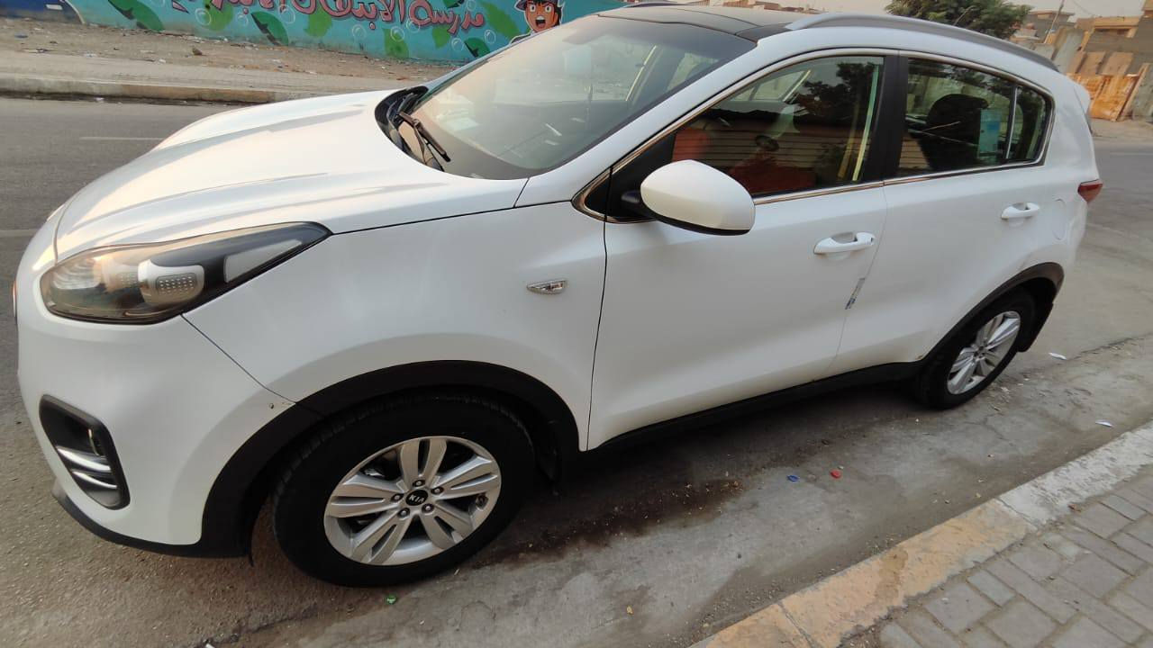 سبورتج 2018 خليجي
بدون ضرر
رقم بغداد مميز 
محرك 2000 
بانوراما 
نص فول 
طخم اطارات جديد
الاطار الاحتياطي غير مستخدم
الدخول كنترول ، التشغيل سويچ عدد 2
باقي المواصفات معروفة
السعر 190 ورقة .
موبايل ***********
